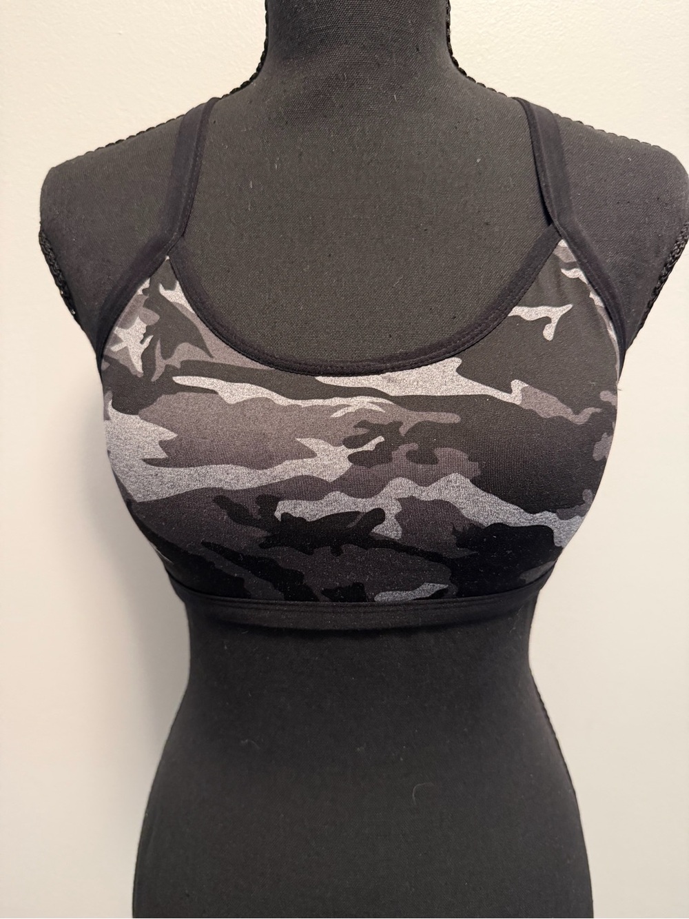 Black & Gray Camo Seamless Sports Bra